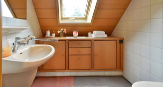 von_poll_real_estate_property_25080028_image_8