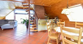 von_poll_real_estate_property_25080028_image_7