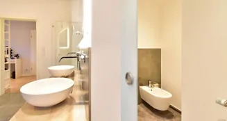 von_poll_real_estate_property_25080029_image_17