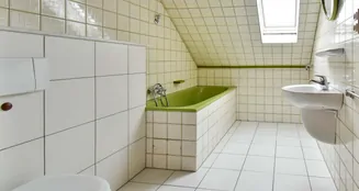 von_poll_real_estate_property_25080033_image_17