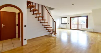 von_poll_real_estate_property_25080033_image_4