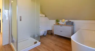 von_poll_real_estate_property_25080035_image_13