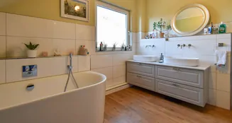 von_poll_real_estate_property_25080035_image_12