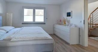 von_poll_real_estate_property_26080001_image_12