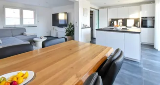 von_poll_real_estate_property_26080001_image_1