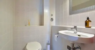 von_poll_real_estate_property_26080002_image_10