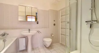 von_poll_real_estate_property_26080002_image_15