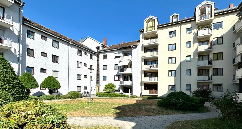 sehr gepflegte Wohnanlage