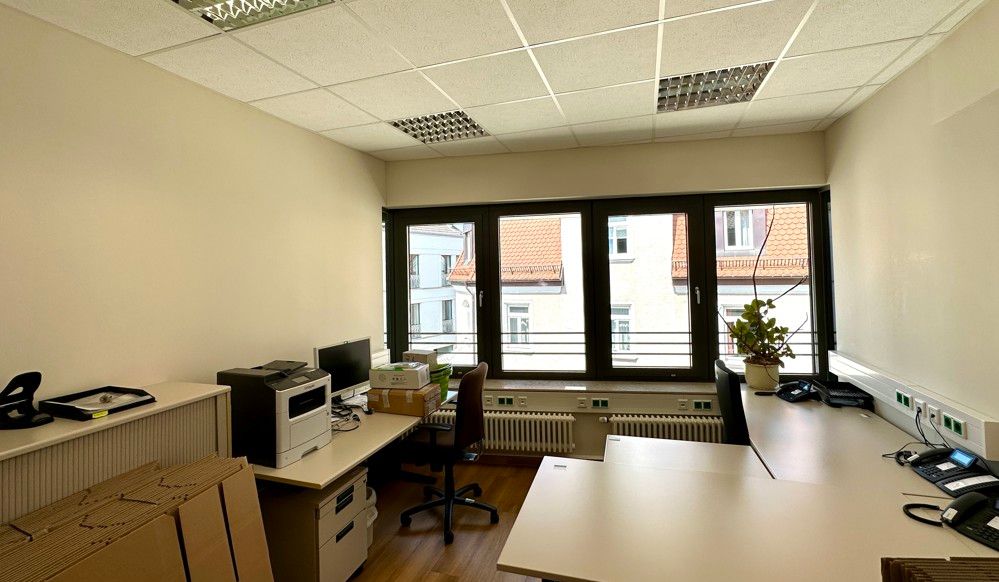 Büro- Praxisfläche
