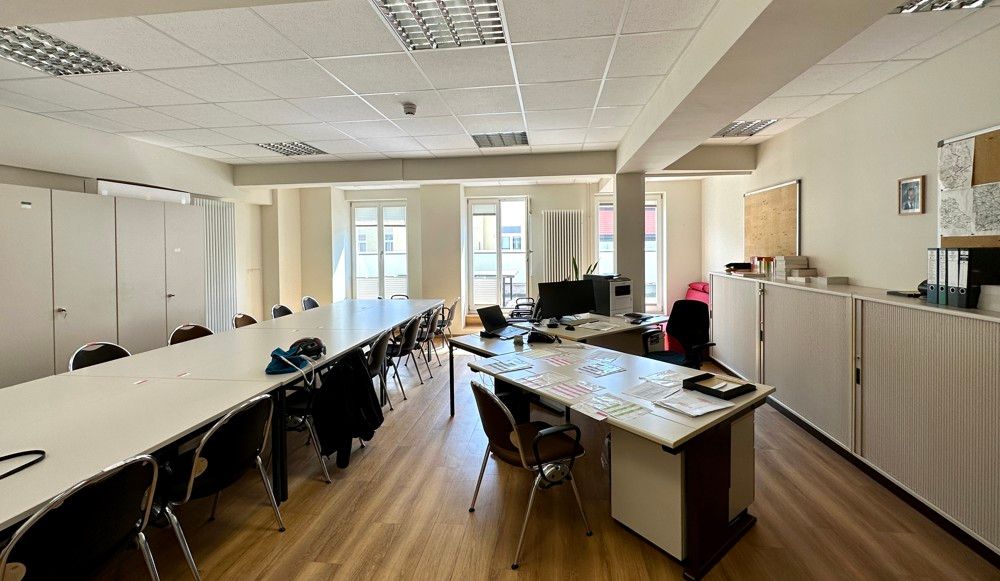 Büro- Praxisfläche