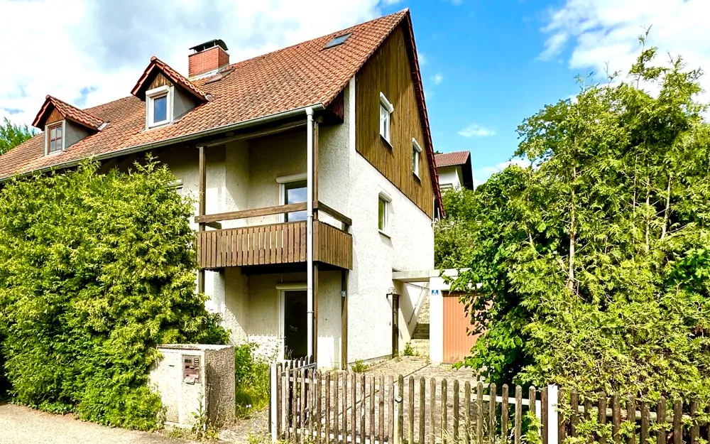 gepflegte Doppelhaushälfte