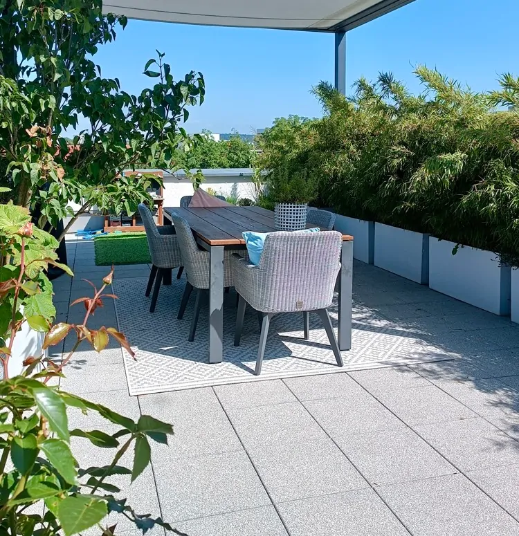 Dachgarten mit Beschattungssystem