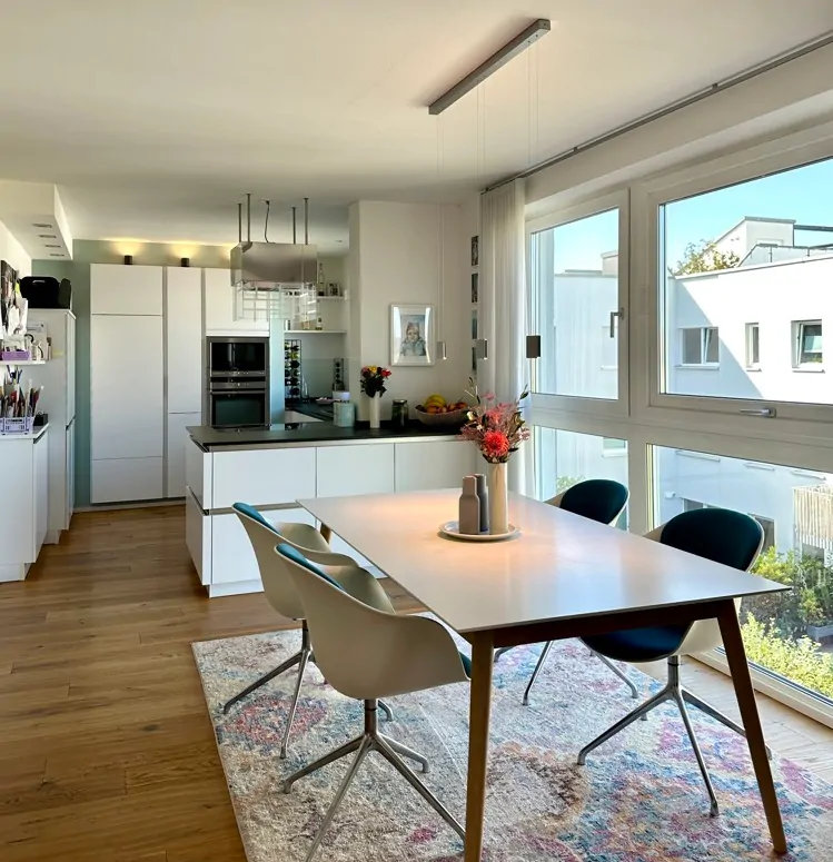 offene Küche zum Essbereich