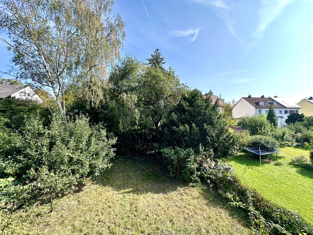 Ausblick in den großen Garten