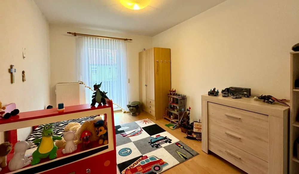 Kinder- Elternschlaf- Arbeitszimmer 1. OG