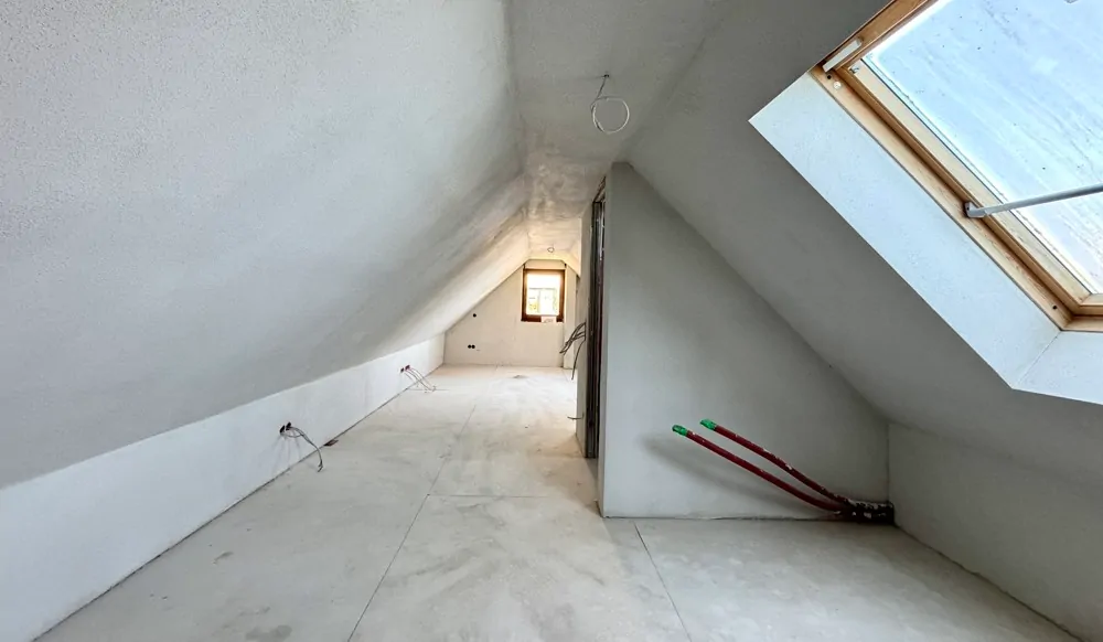 Wohnung Dachgeschoss-Dachstudio