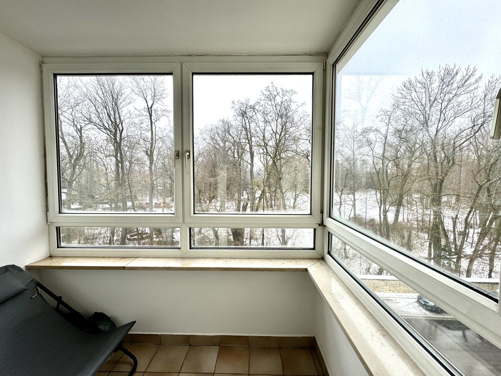 Wintergarten mit Blick in den Dörnbergpark