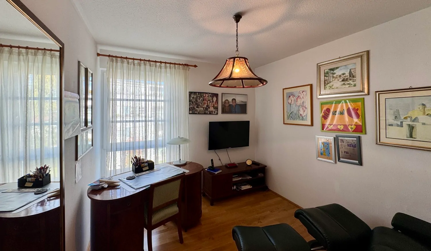 Arbeits- oder optional Kinderzimmer