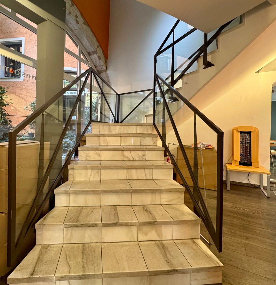 Treppe zu dem 1. OG