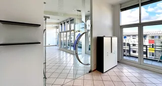 von_poll_real_estate_property_24119040b_image_4