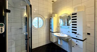 von_poll_real_estate_property_24119040b_image_19