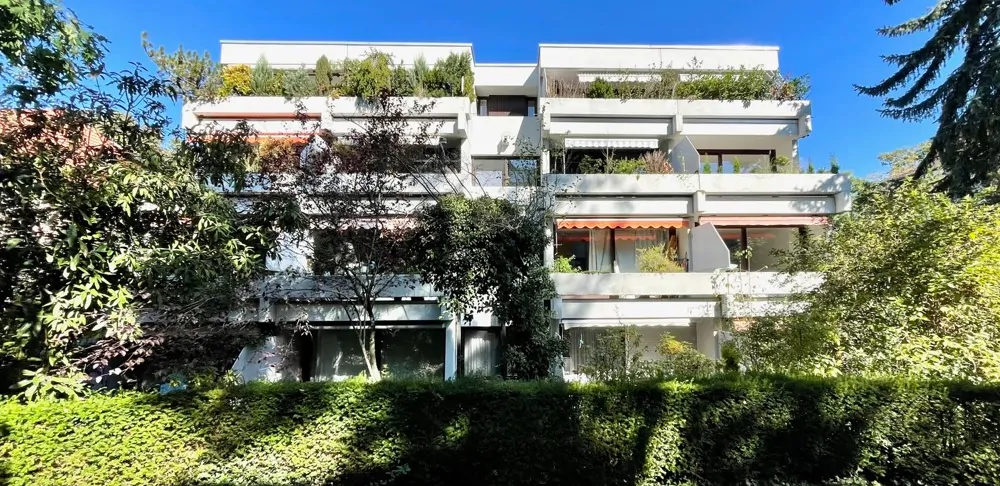 sehr gepflegte Wohnanlage