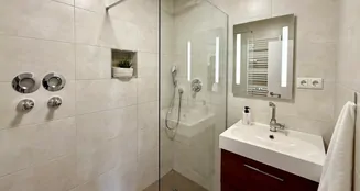 von_poll_real_estate_property_25119003_image_10