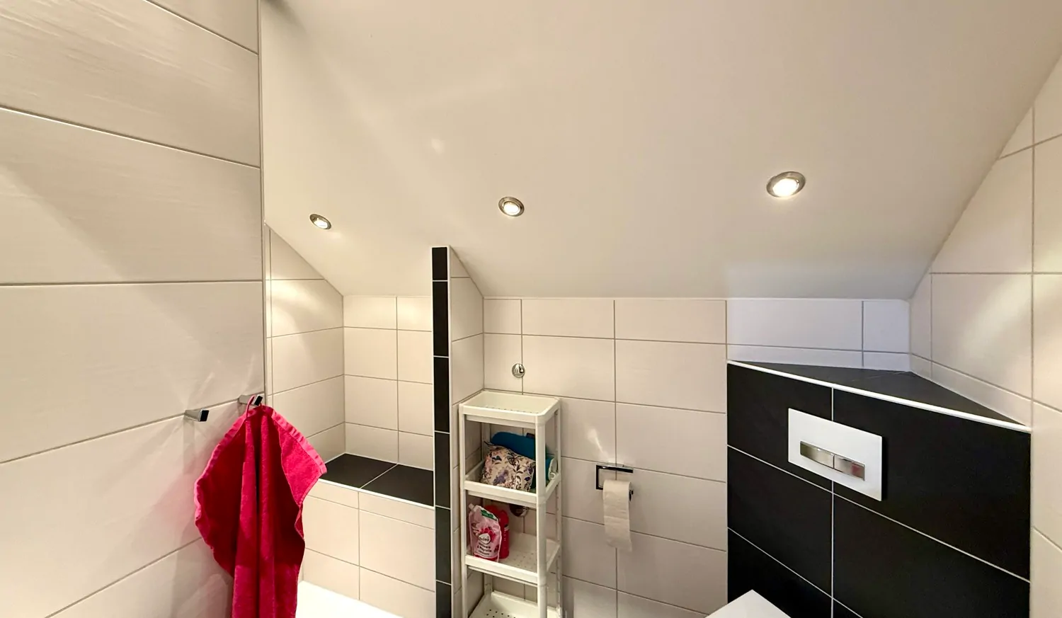 modernisiertes Badezimmer