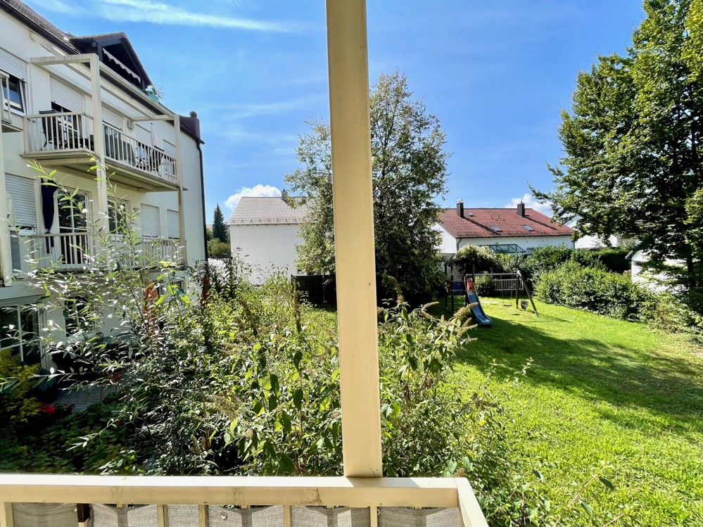 schöner Ausblick in den Garten