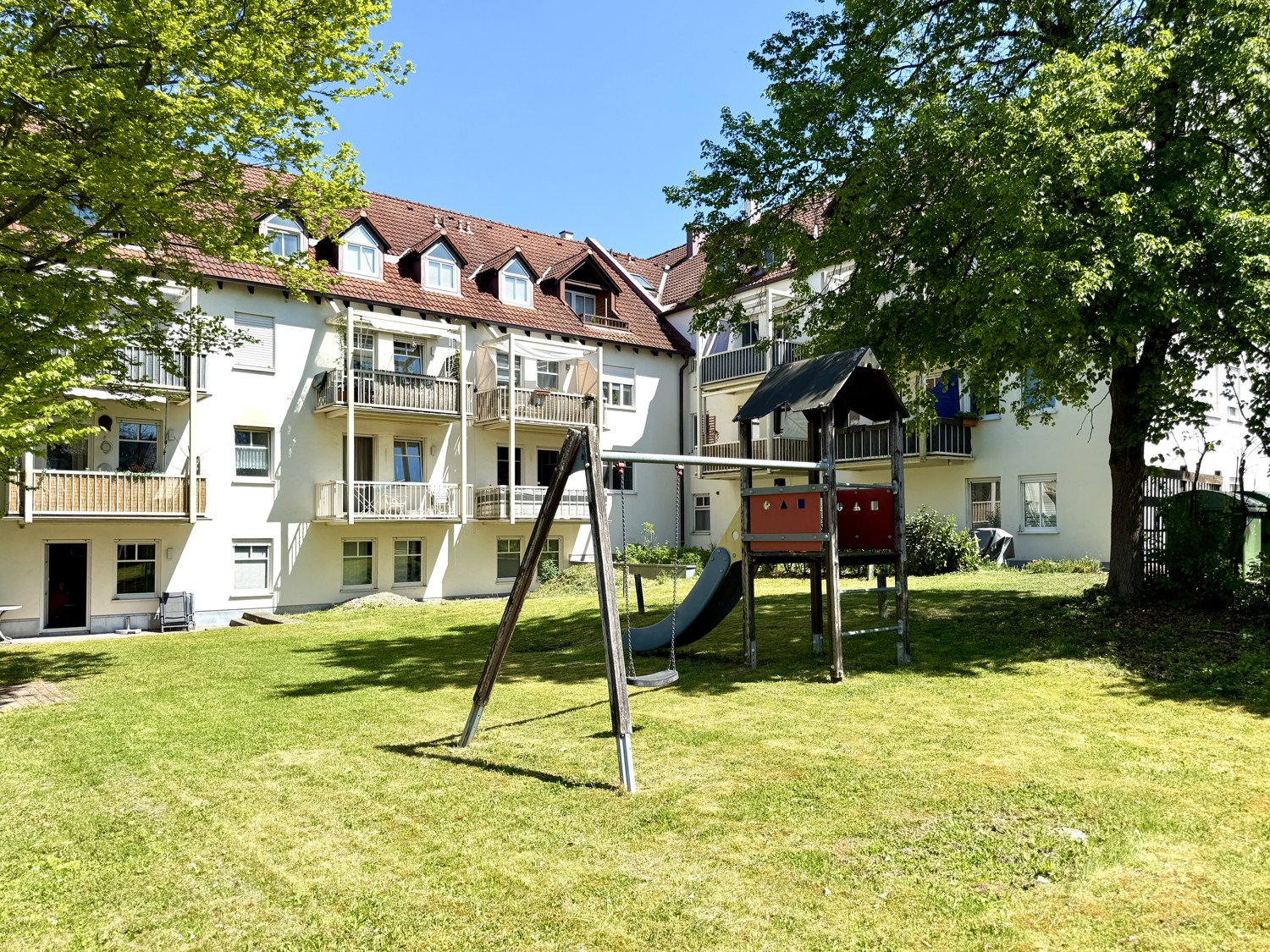 sehr gepflegte Wohnanlage