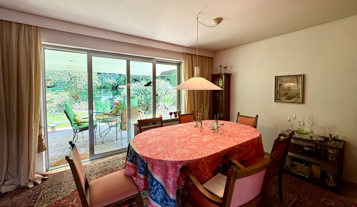 großes Esszimmer