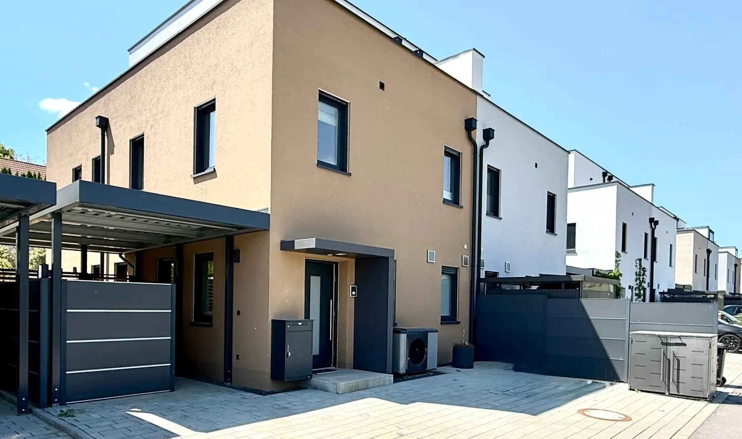 Stellplätze mit Carport