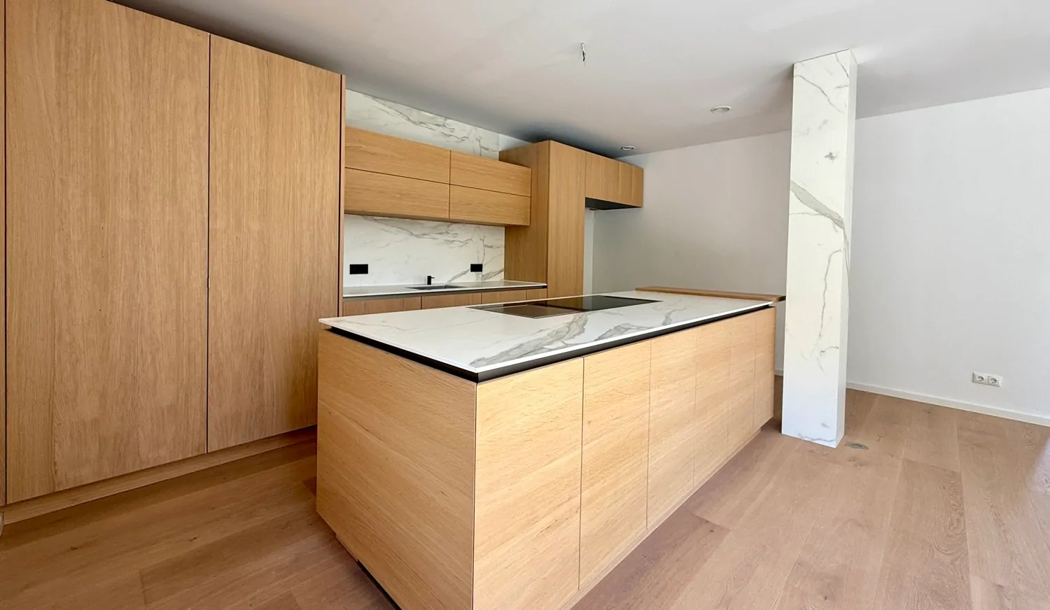 hochwertige Einbauküche