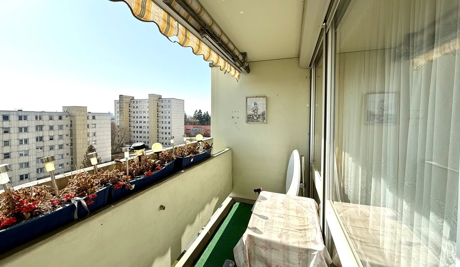 sonniger Balkon