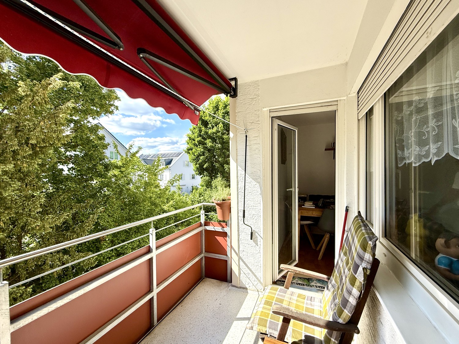 sonniger Balkon