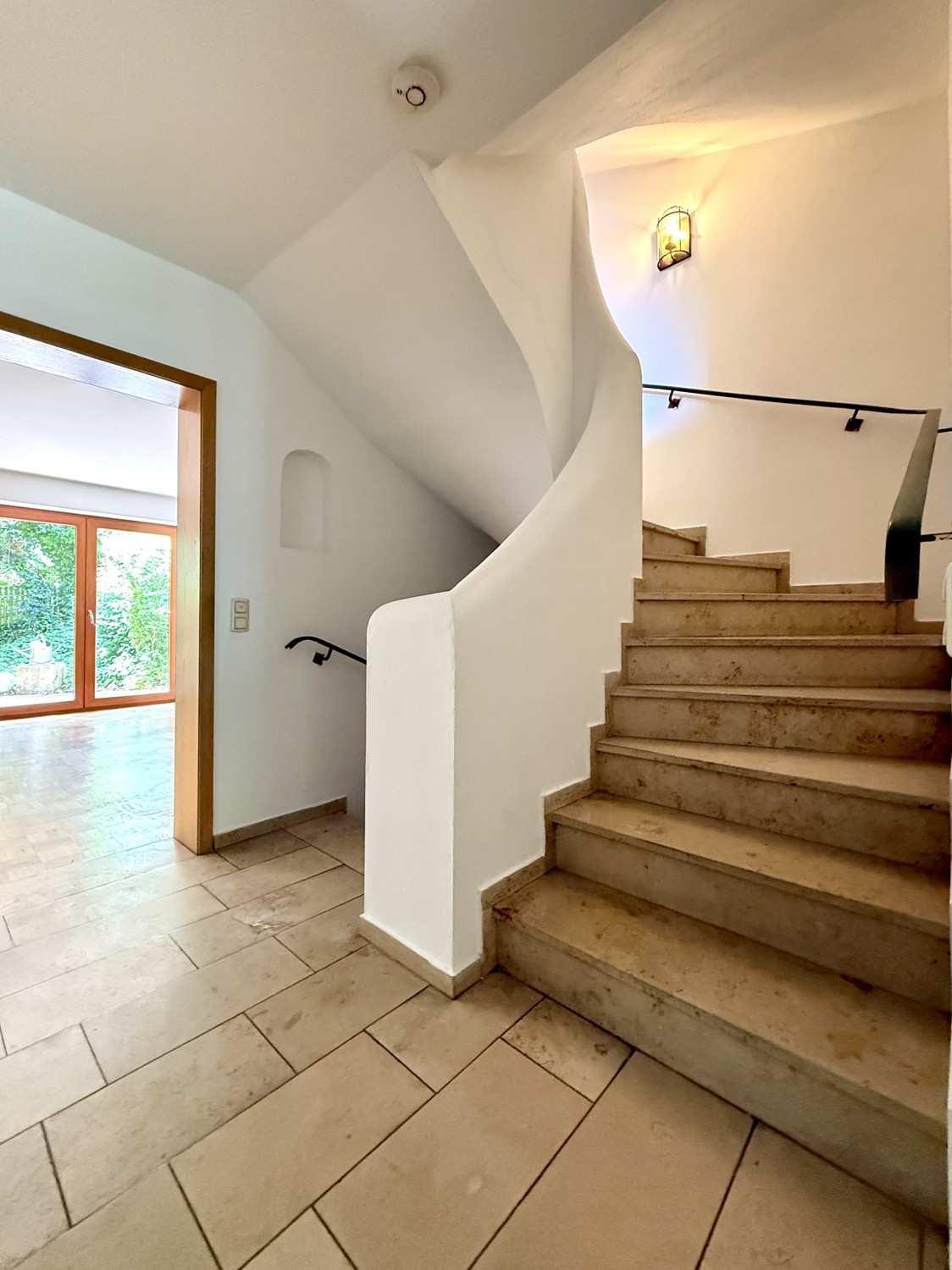 Diele mit Treppenhaus