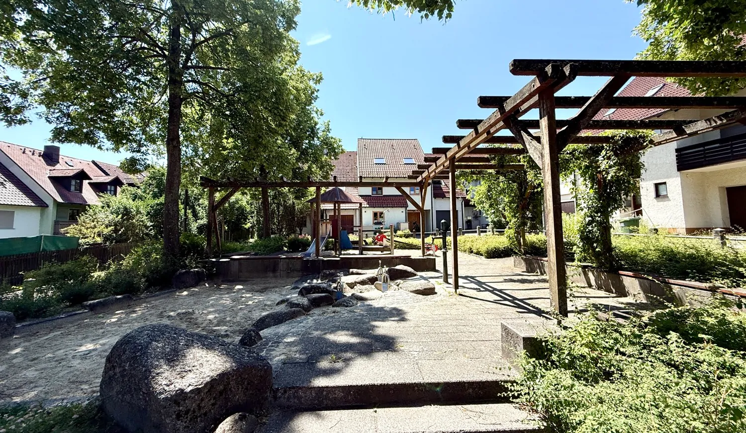 Spielplatz in direkter Nähe