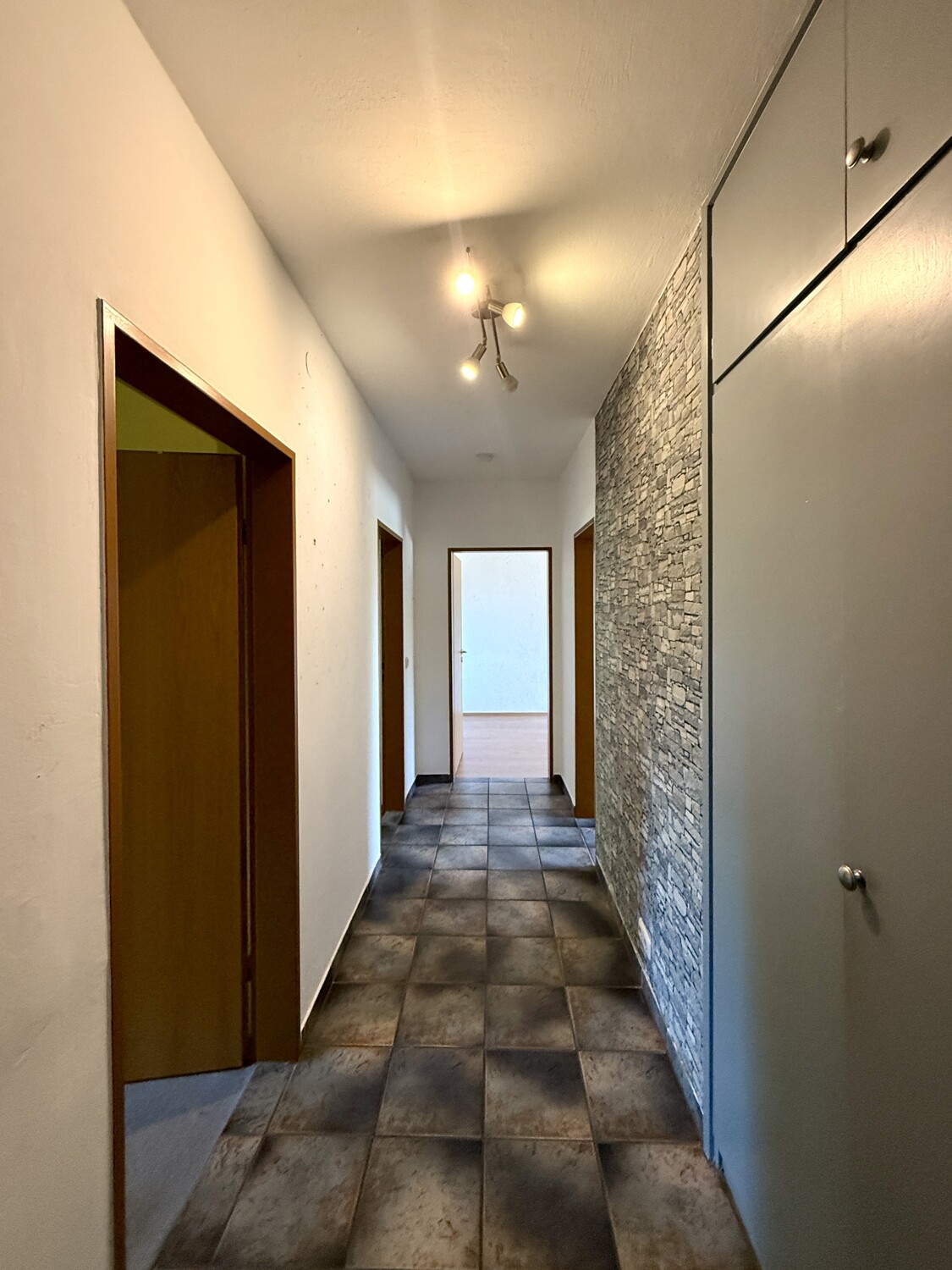 Diele mit Einbauschrank