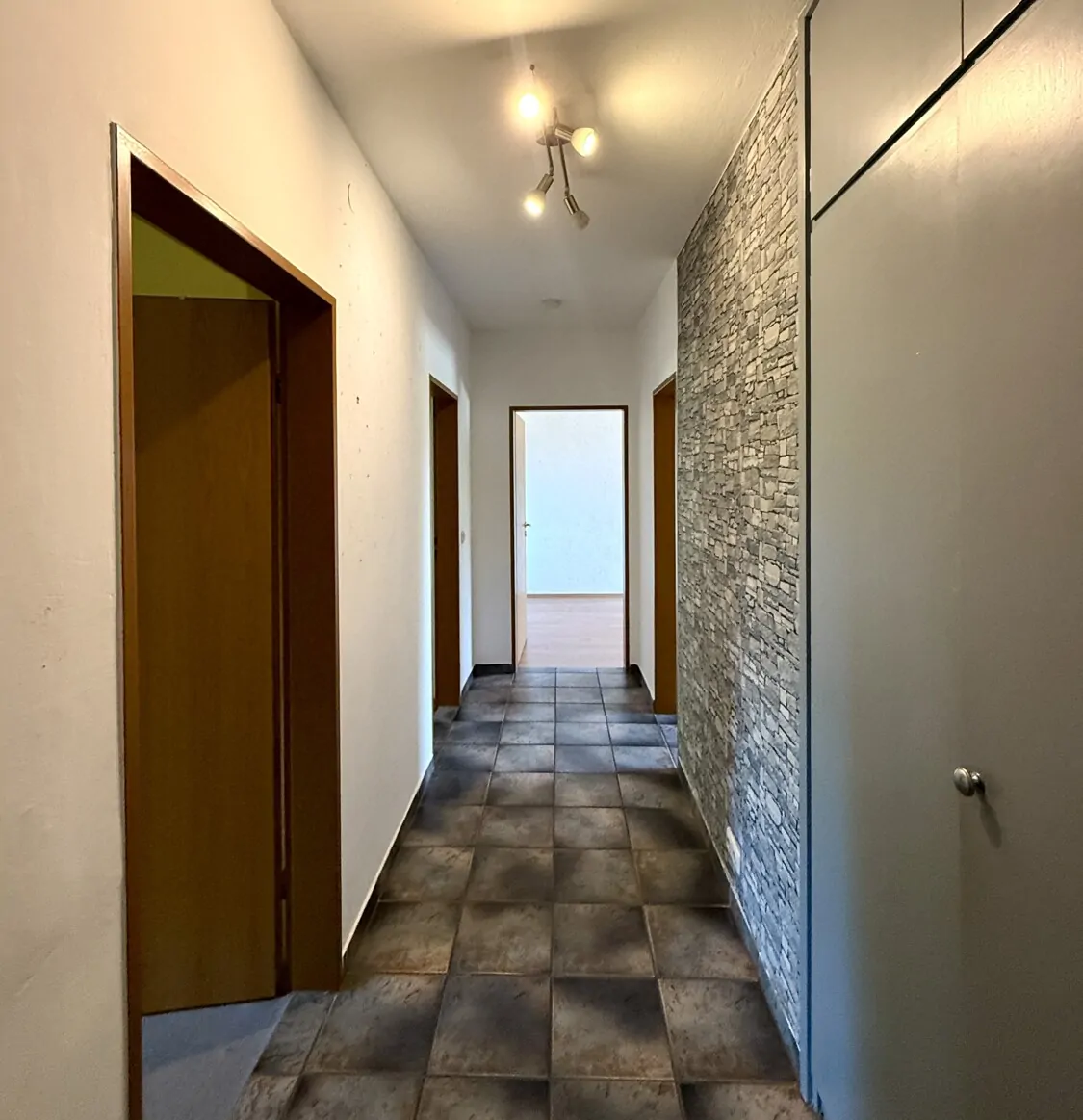 Diele mit Einbauschrank