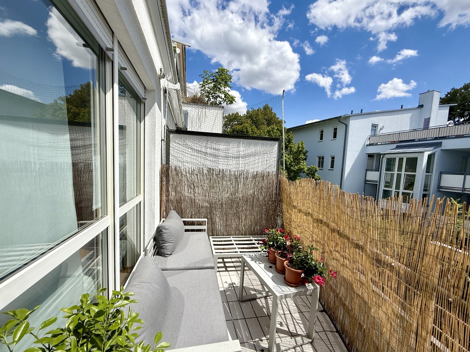 sonniger Balkon