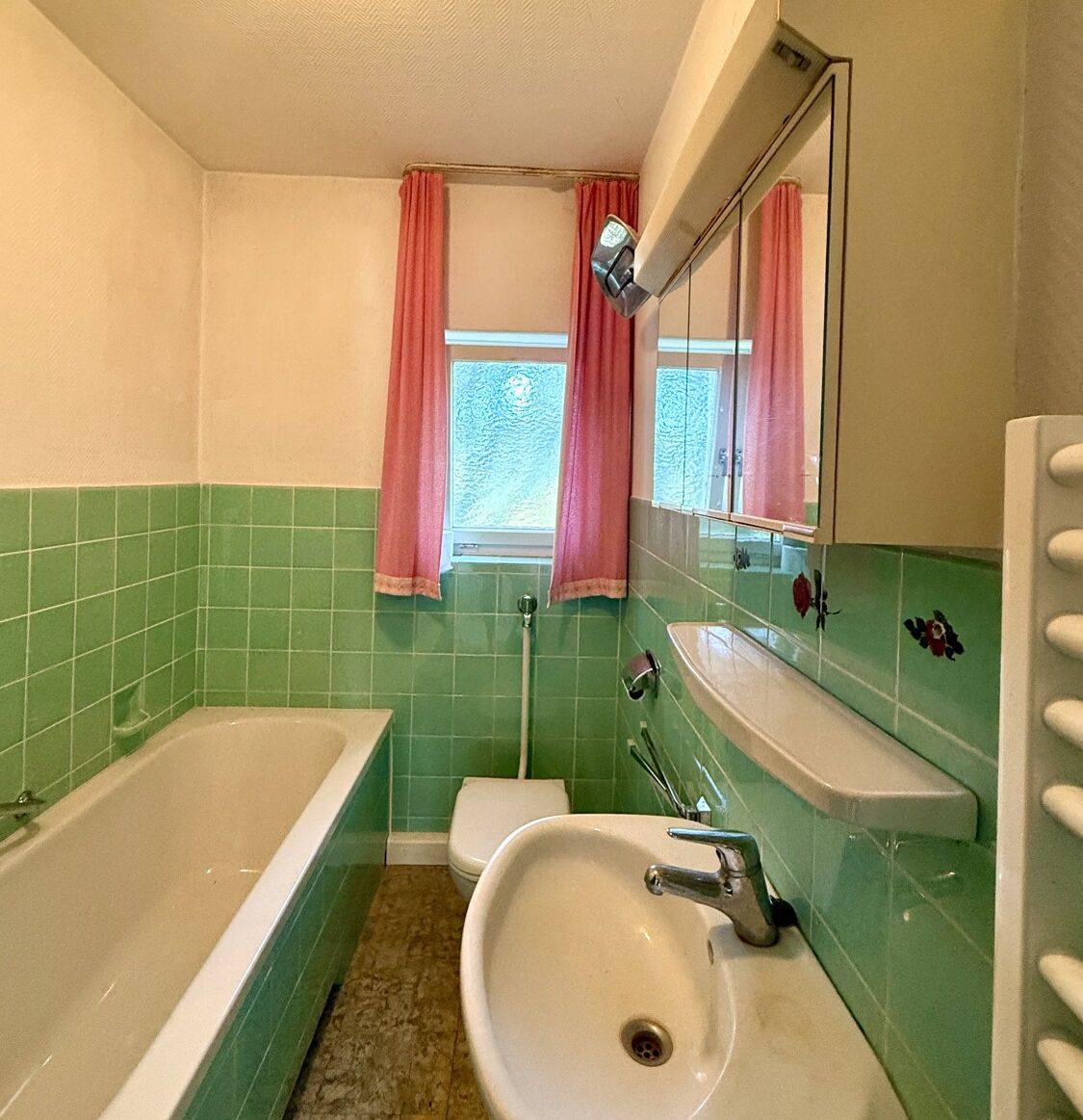 Badezimmer 1. OG
