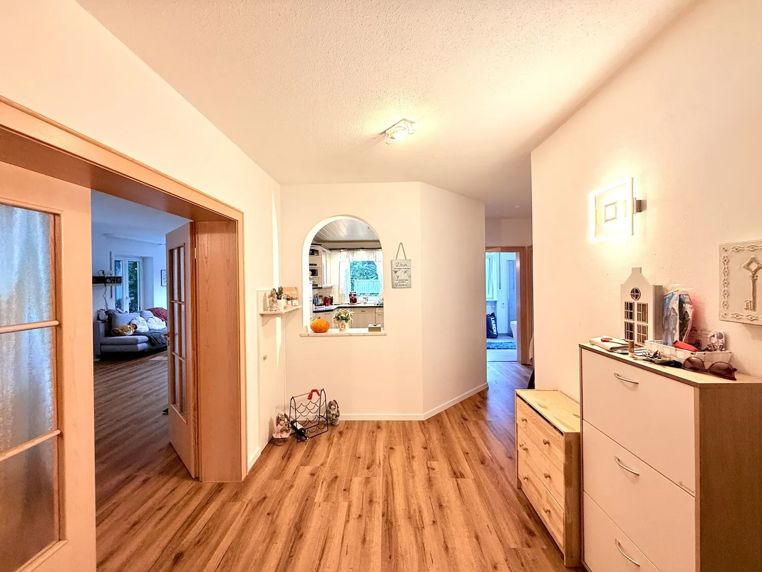 Diele mit Garderobe EG