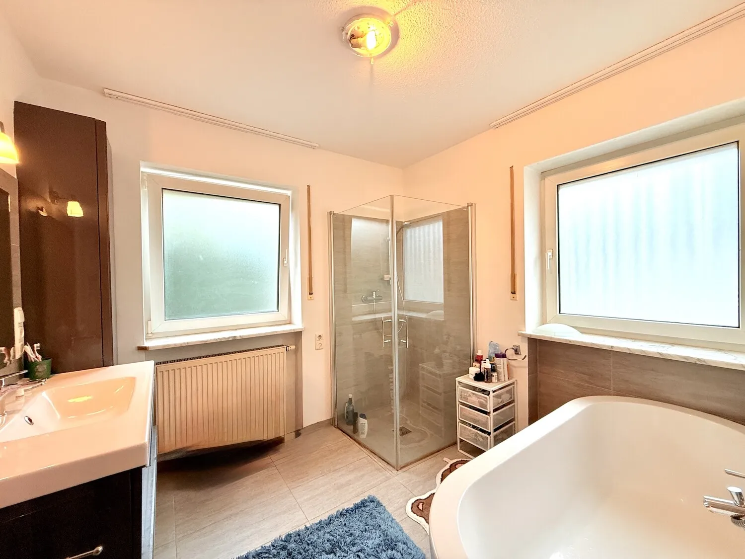Badezimmer EG