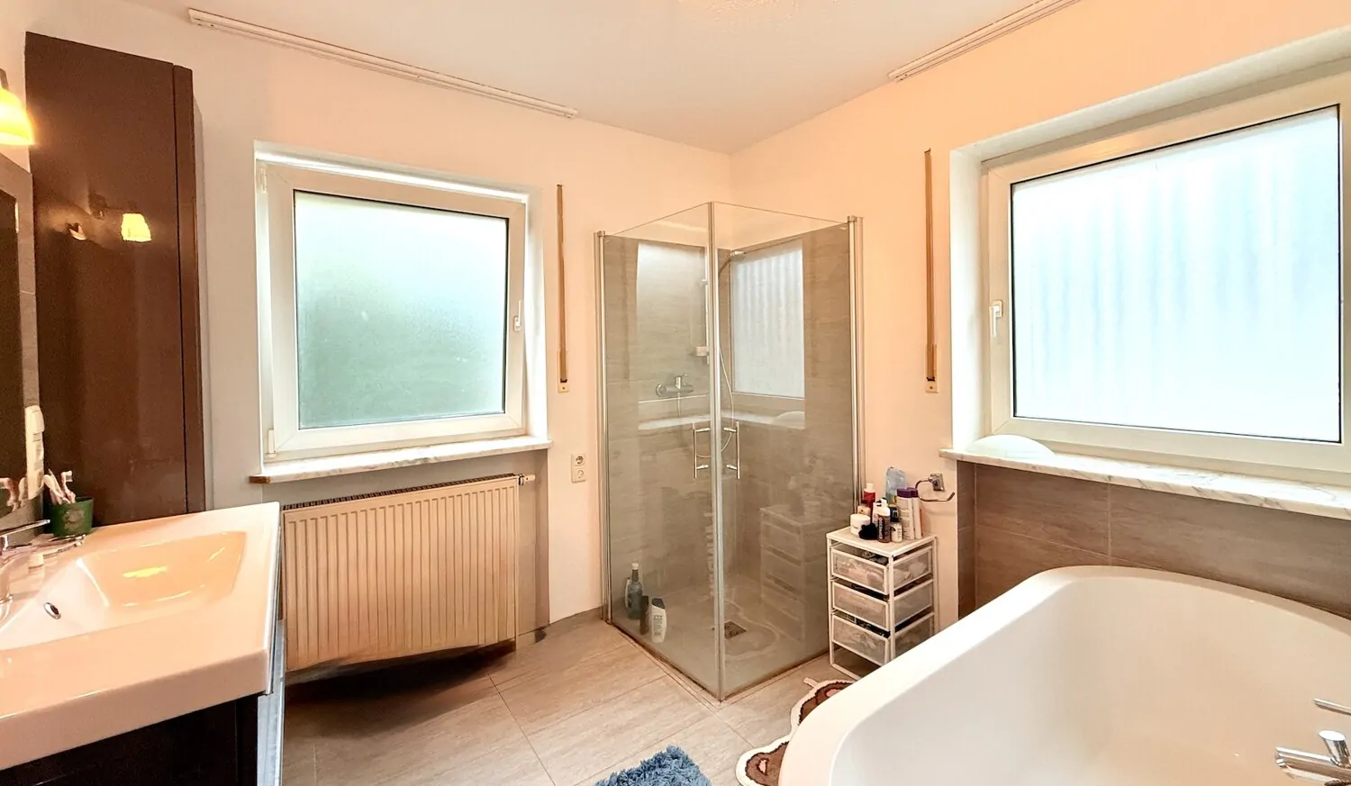 Badezimmer EG