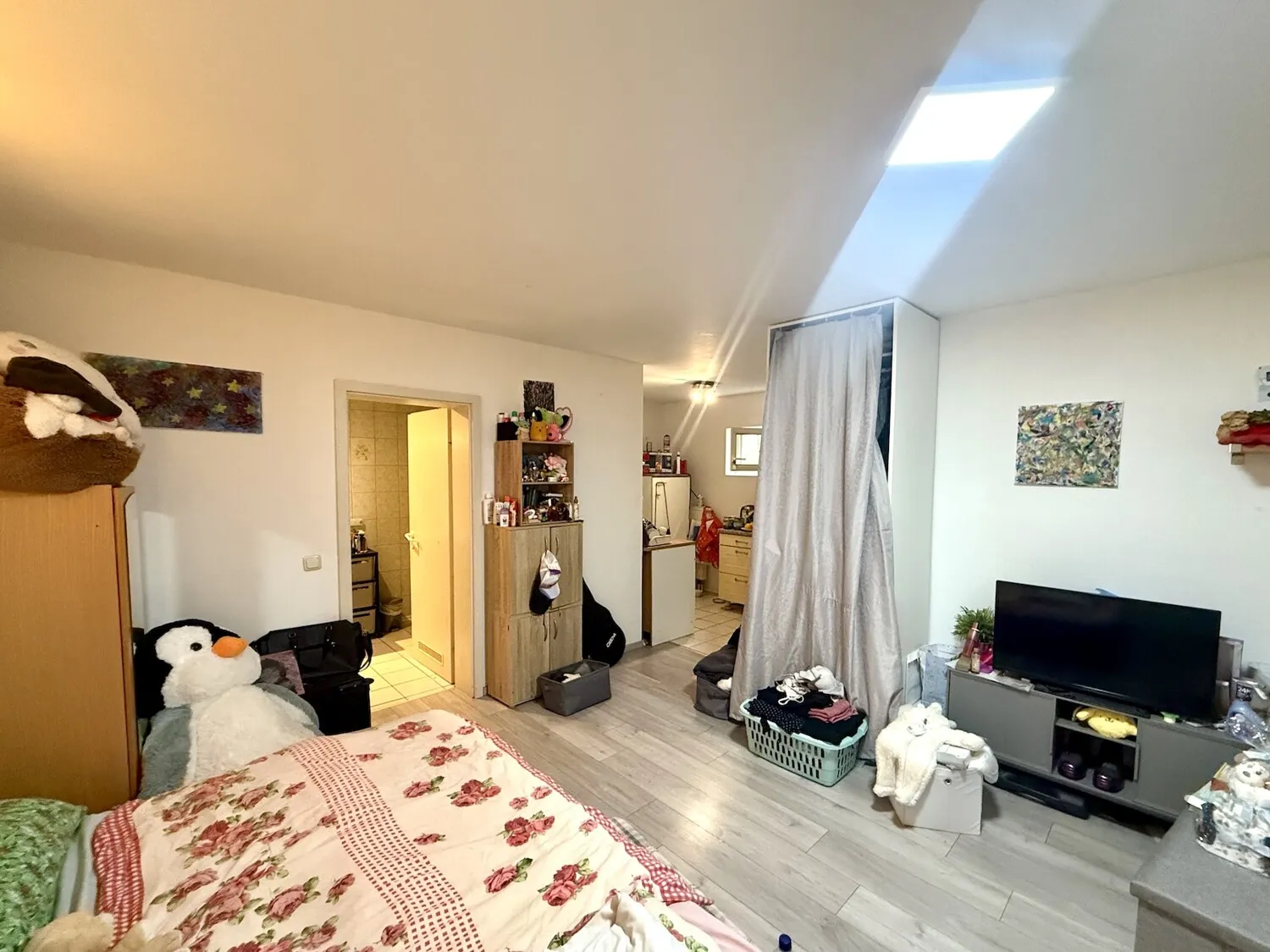 Schlaf- und Wohnbereich Wohnung Souterrain