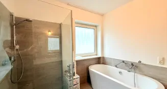 von_poll_real_estate_property_25119037_image_8