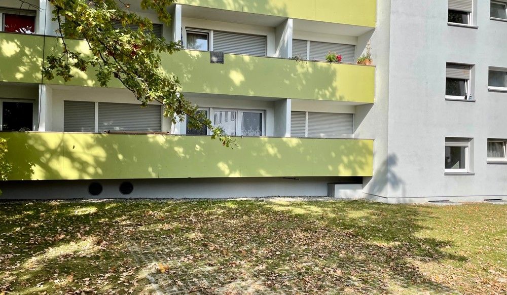Apartement mit Balkon