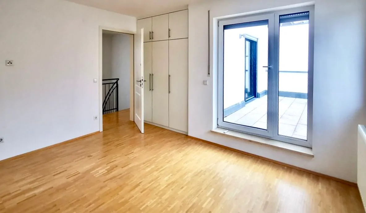 Kinder- Arbeitszimmer 2. OG