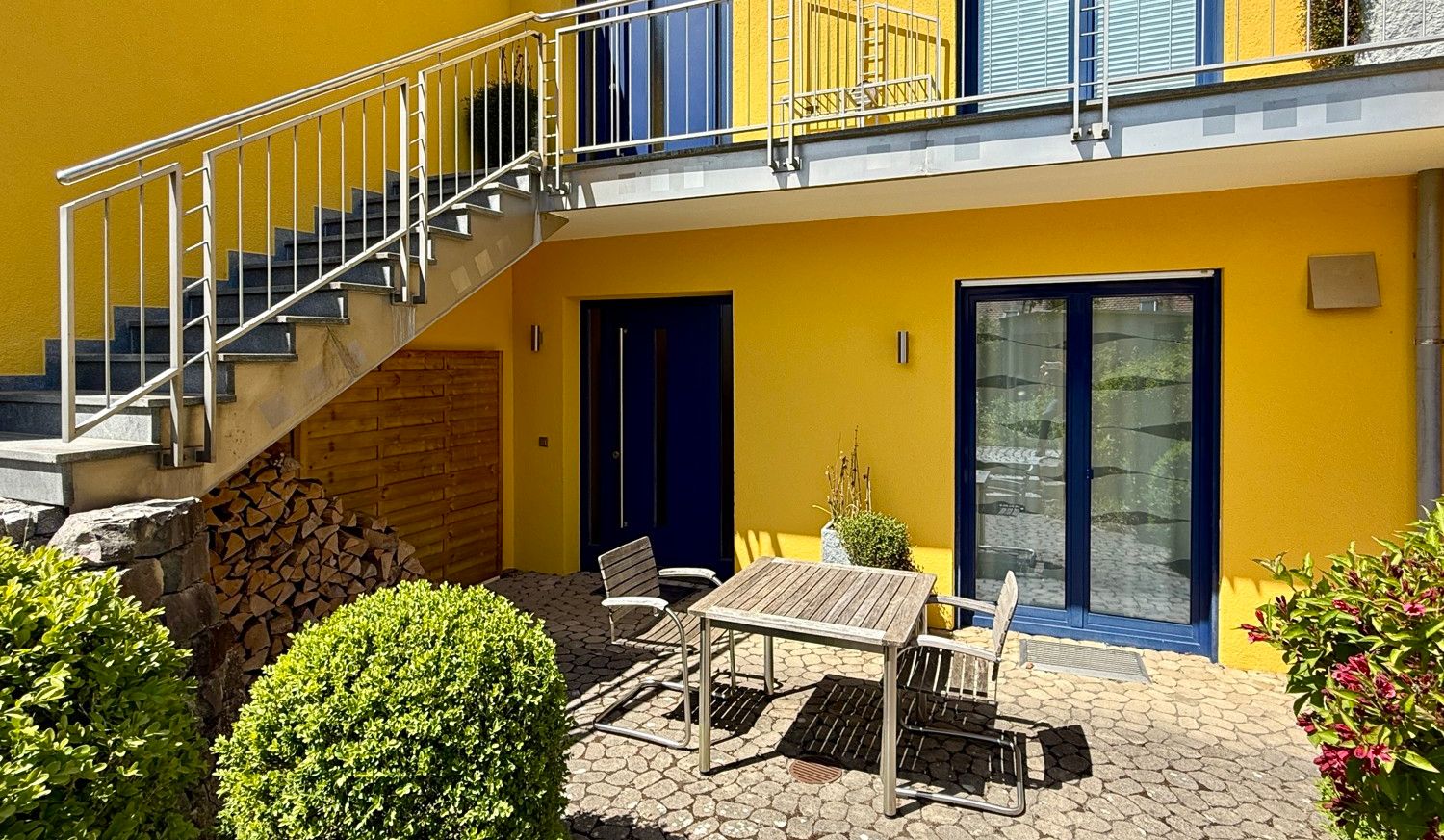 Terrasse zur Einlegerwohnung
