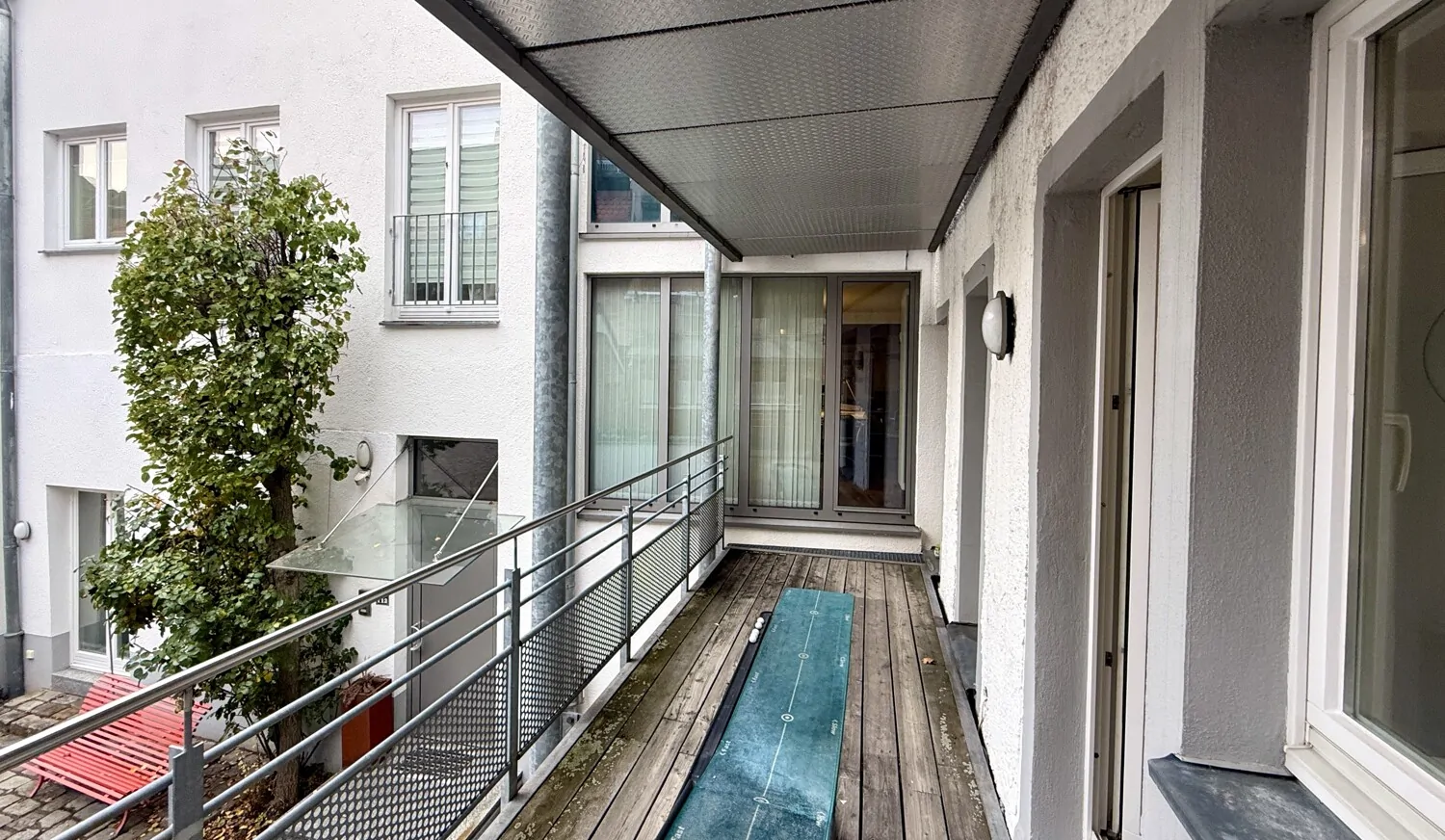 großer Loggia-Balkon